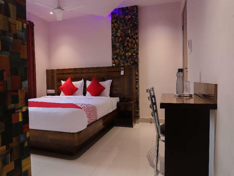 Super Hotel O Vaishnavi Inn Hyderabad Exteriör bild